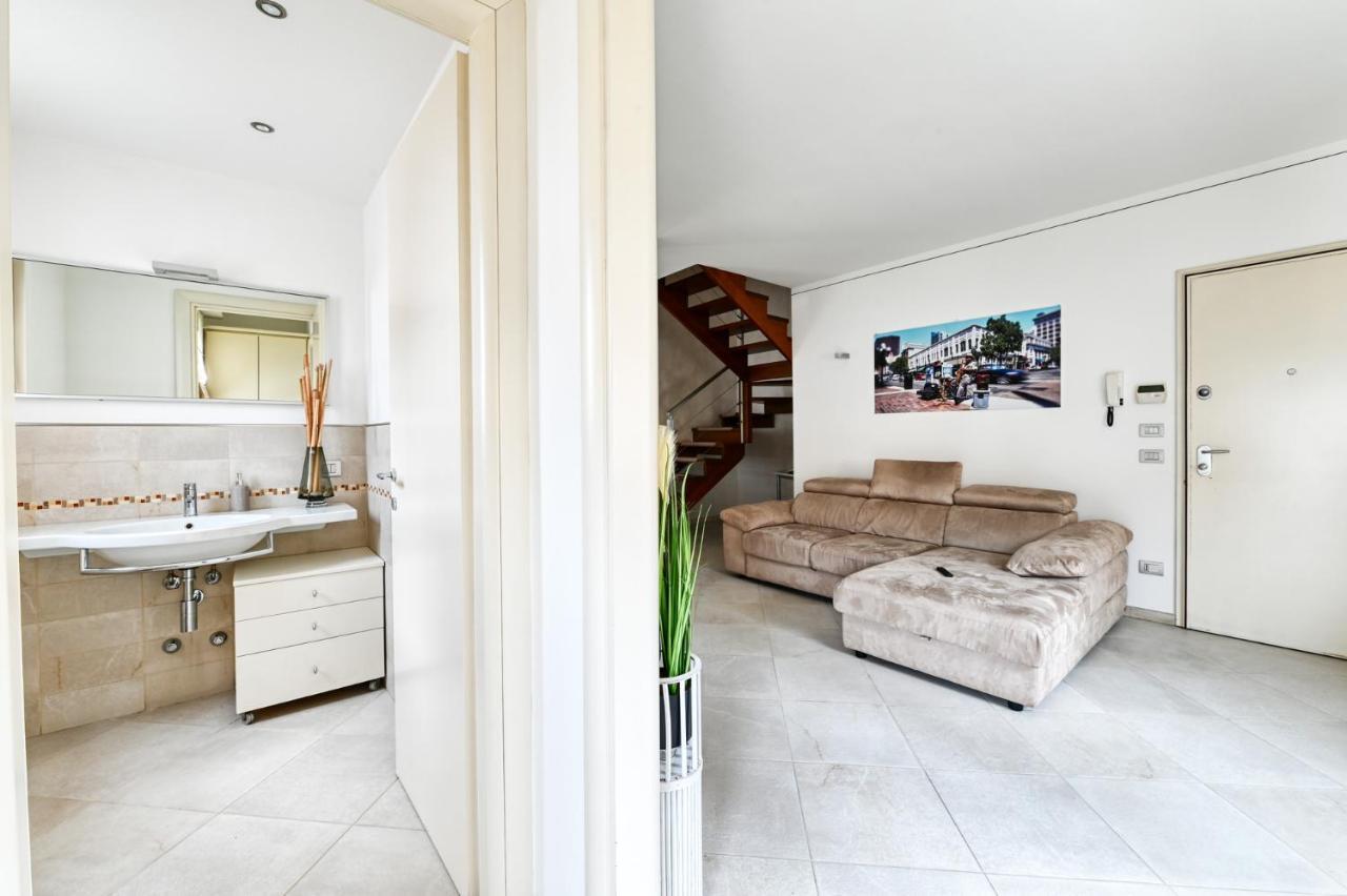 Pearl House - Sirmione Holiday - Jacuzzi Privata Ngoại thất bức ảnh
